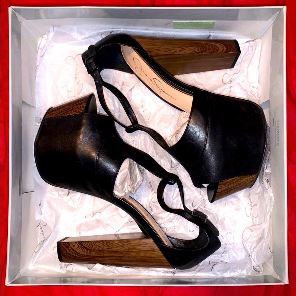 Jessica Simpson “Danny” Heels